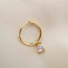 Charger l&#39;image dans la galerie, boucle d&#39;oreille Ines en argent plaqué or avec son pendentif en zircon 
